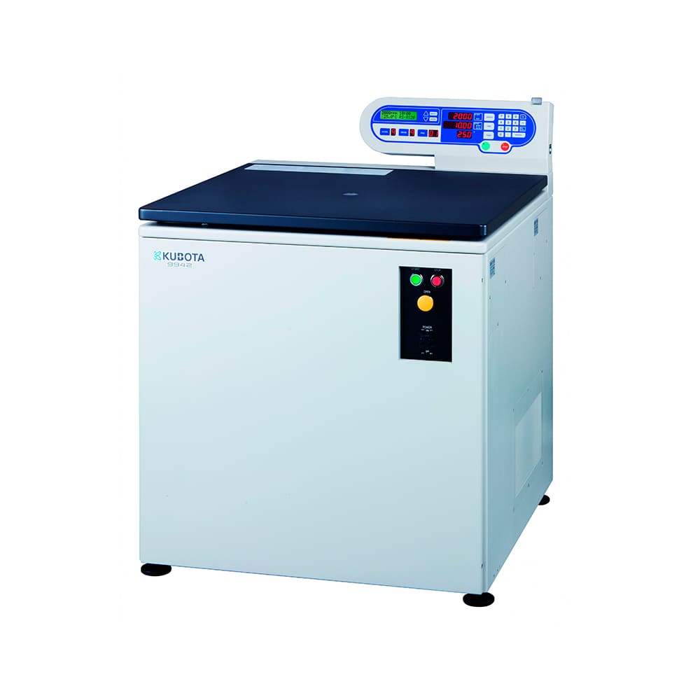 Centrifuga refrigerada banco de sangre Kubota modelo 9942